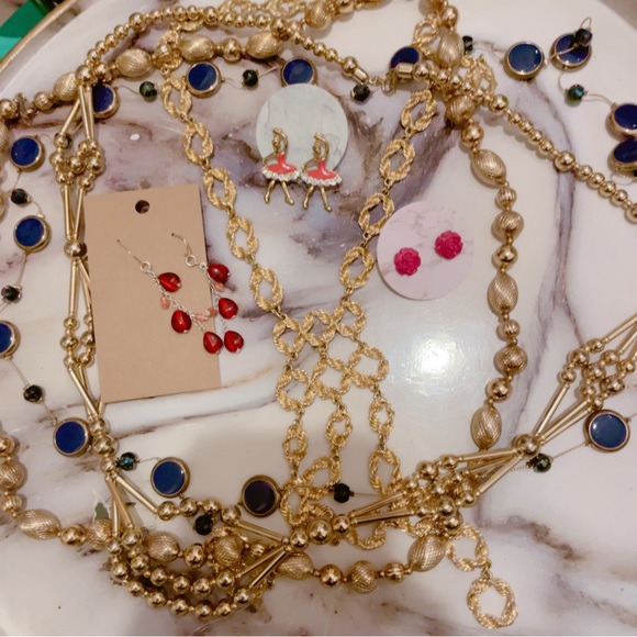 Jewelry - Artists Garden